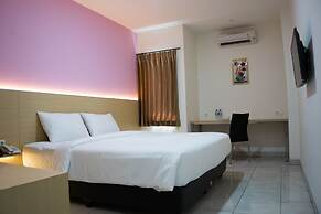I&M Hotel Billiard