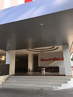 I&M Hotel Billiard