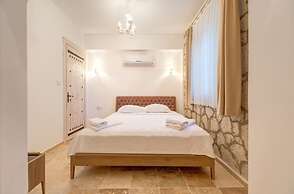 Alaroof Hotel  ( +15 )
