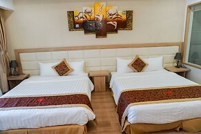 Ruby Hotel