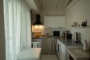 Sedirli Ev Alacati