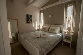 Sedirli Ev Alacati