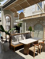 Monk Alacati - Adults Only