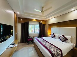 Hotel Anand International