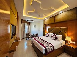 Hotel Anand International