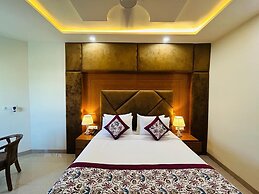 Hotel Anand International