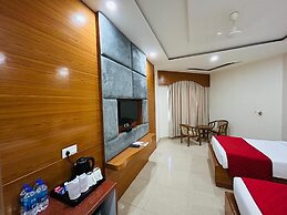 Hotel Anand International