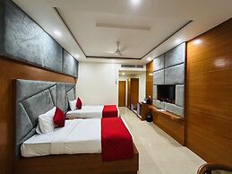 Hotel Anand International