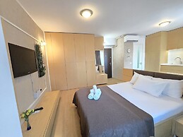 Decebal Residence Apartments