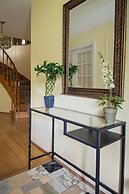 Charlton Suites Guest House
