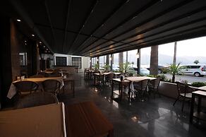 Candan City Beach Hotel