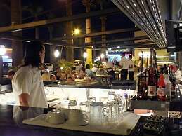 Candan City Beach Hotel