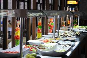 Candan City Beach Hotel