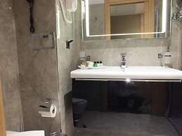 Candan City Beach Hotel