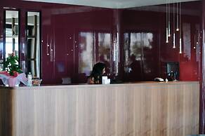 Candan City Beach Hotel