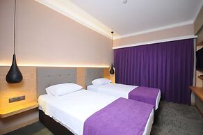 Candan City Beach Hotel