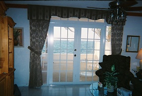 Delaporte Point Oceanfront Townhouse