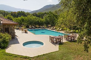 Doga Apartments