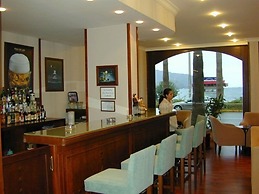 Candan Beach Hotel