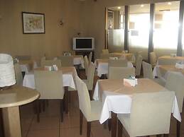 Candan Beach Hotel