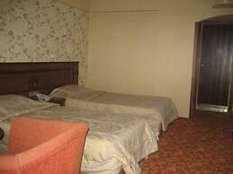 Candan Beach Hotel