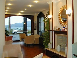 Candan Beach Hotel