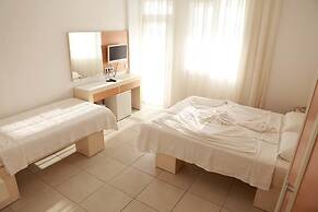 Simsek Hotel