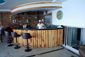 Simsek Hotel