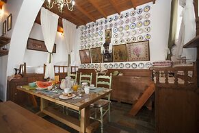 Arch Villa