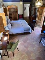 Hotel Amor y Paz