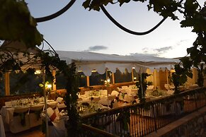 Hotel Amor y Paz