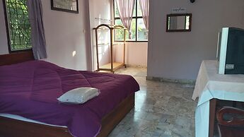 99 Inn Hotel