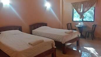 99 Inn Hotel