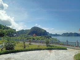 Catba Island Hotel