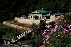 Mountain Lodges of Nepal - Monjo