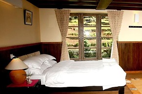 Mountain Lodges of Nepal - Monjo