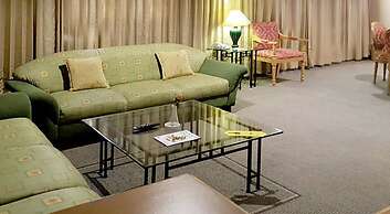 Tunjungan Hotel