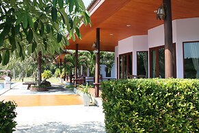 Waterside Resort