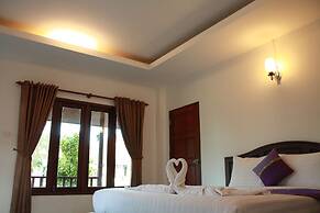 Waterside Resort