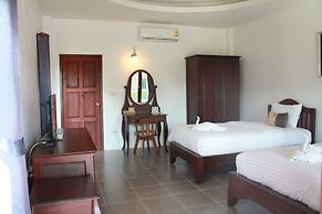 Waterside Resort
