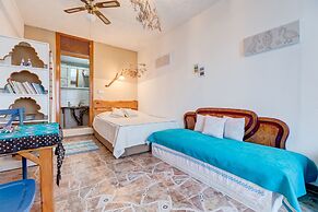 Mavi Keci Otel
