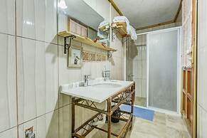 Mavi Keci Otel