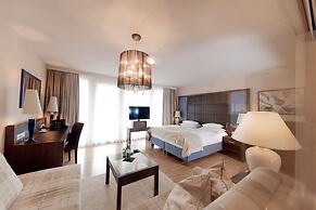Avita Resort