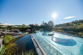 Avita Resort