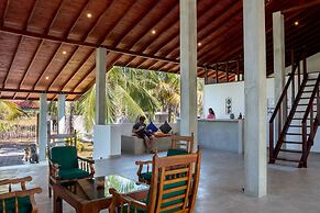 De Silva Palm Resort