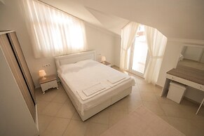 Stella Luxury Apart & Residence