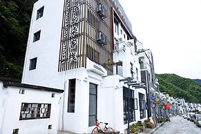 Zero Five One Seven Inn