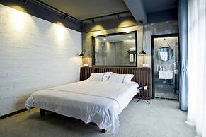 Zero Five One Seven Inn