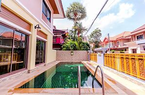 3 Bedrooms Pool Villa Walk to Patong