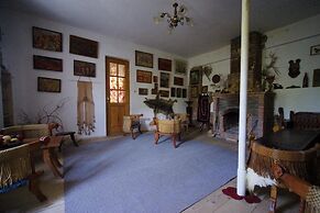Guest House Gallery